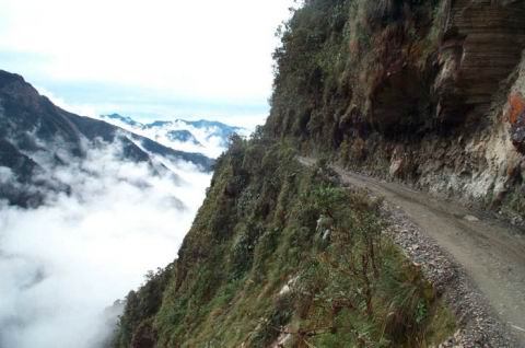 1. Jalan Maut di Bolivia4