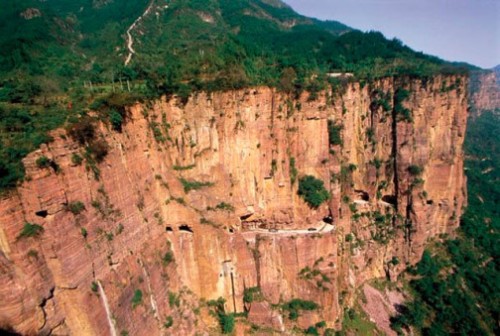 2. Terowongan Guoliang di Cina1