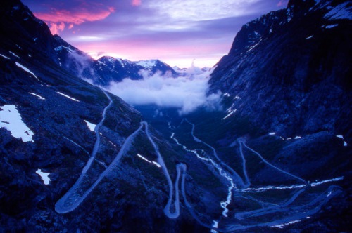 8. Trollstigen di Norwegia1